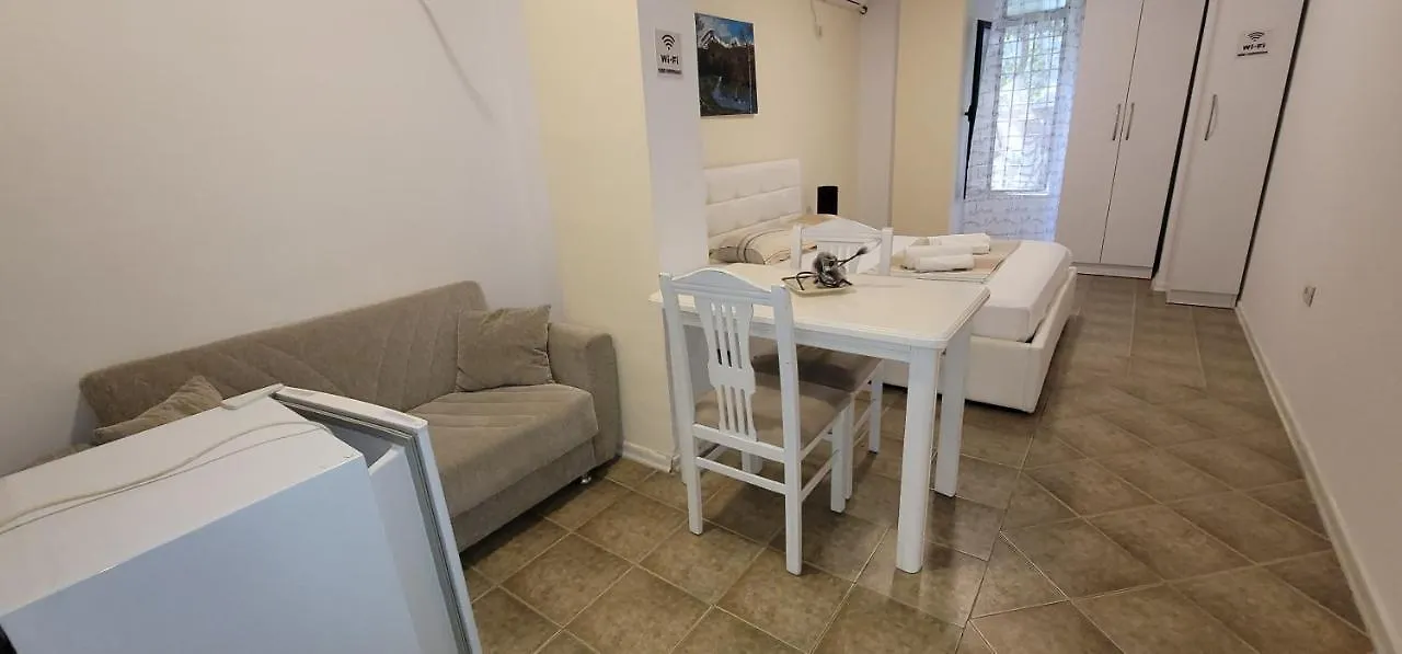 Apartment Studenti Studio'S Tirana Albania