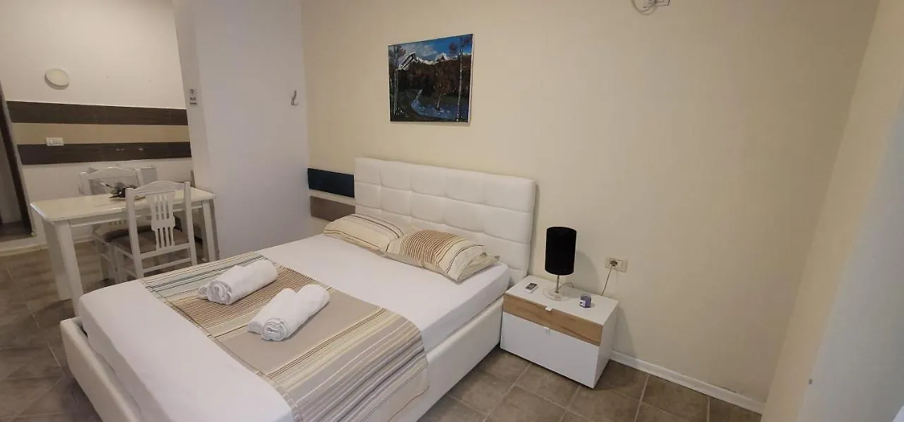 Studenti Studio'S Tirana Apartment